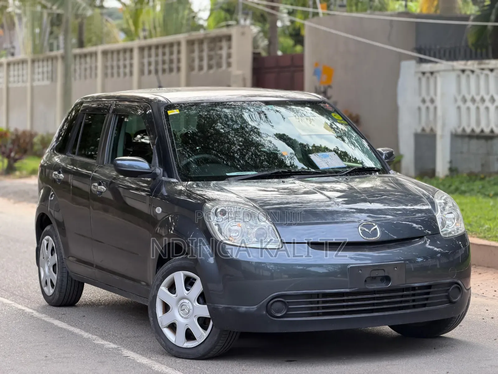 Mazda Verisa 2008 Gray