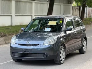 Mazda Verisa 2008 Gray