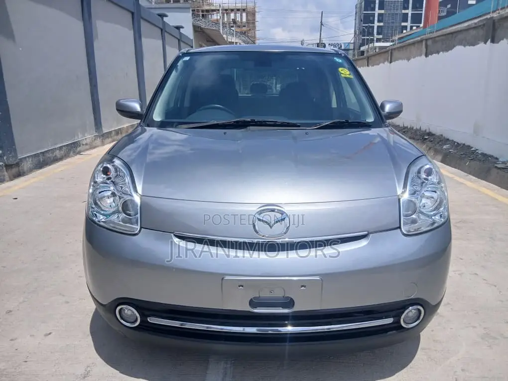 Mazda Verisa 2013 Silver