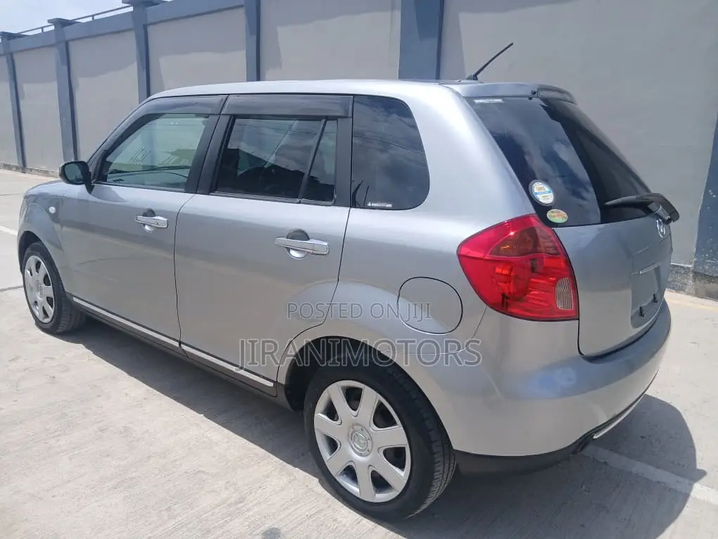 Mazda Verisa 2013 Silver