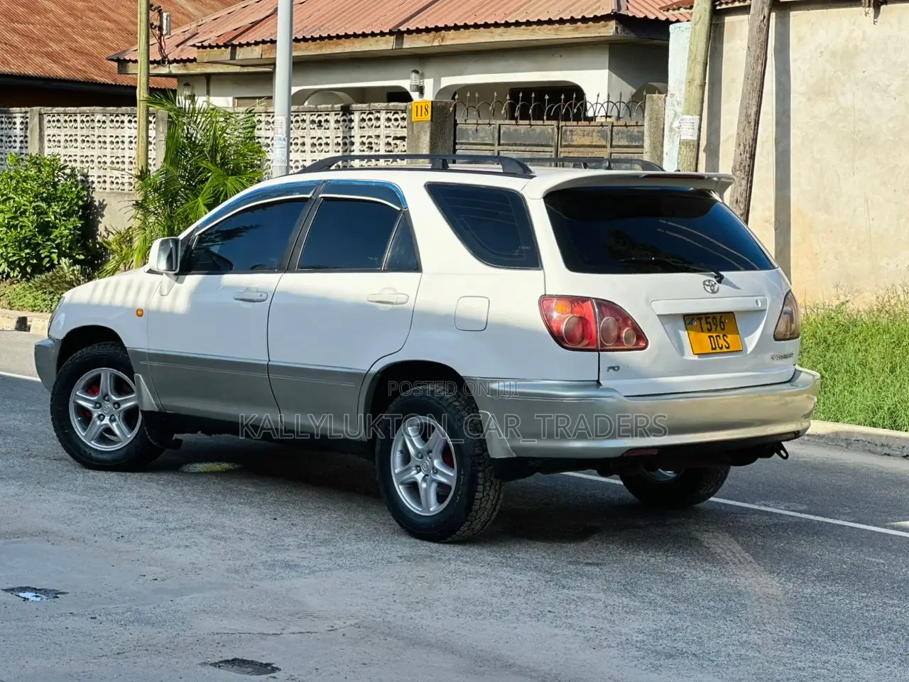 Toyota Harrier 2007 White
