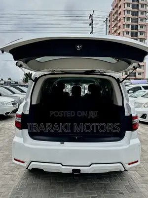 Nissan Patrol 2022 White