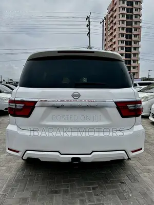 Nissan Patrol 2022 White