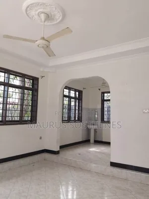 3bdrm House in Matembele Ya Pili, Kitunda for rent