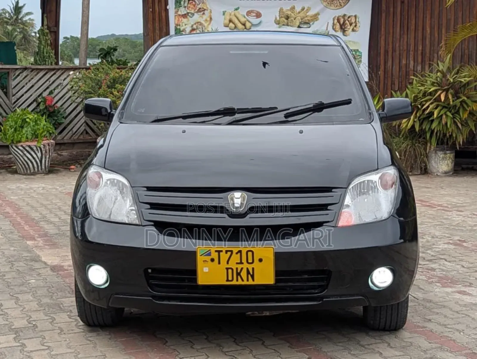 Toyota IST 2005 Black
