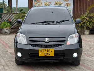 Toyota IST 2005 Black