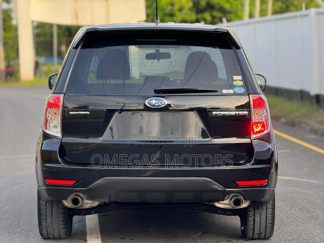 Subaru Forester 2.0D X 2011 Black