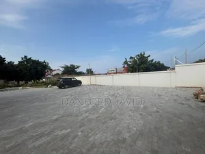 5bdrm House in Kahwa Resl Estate, Mbezi Beach for sale