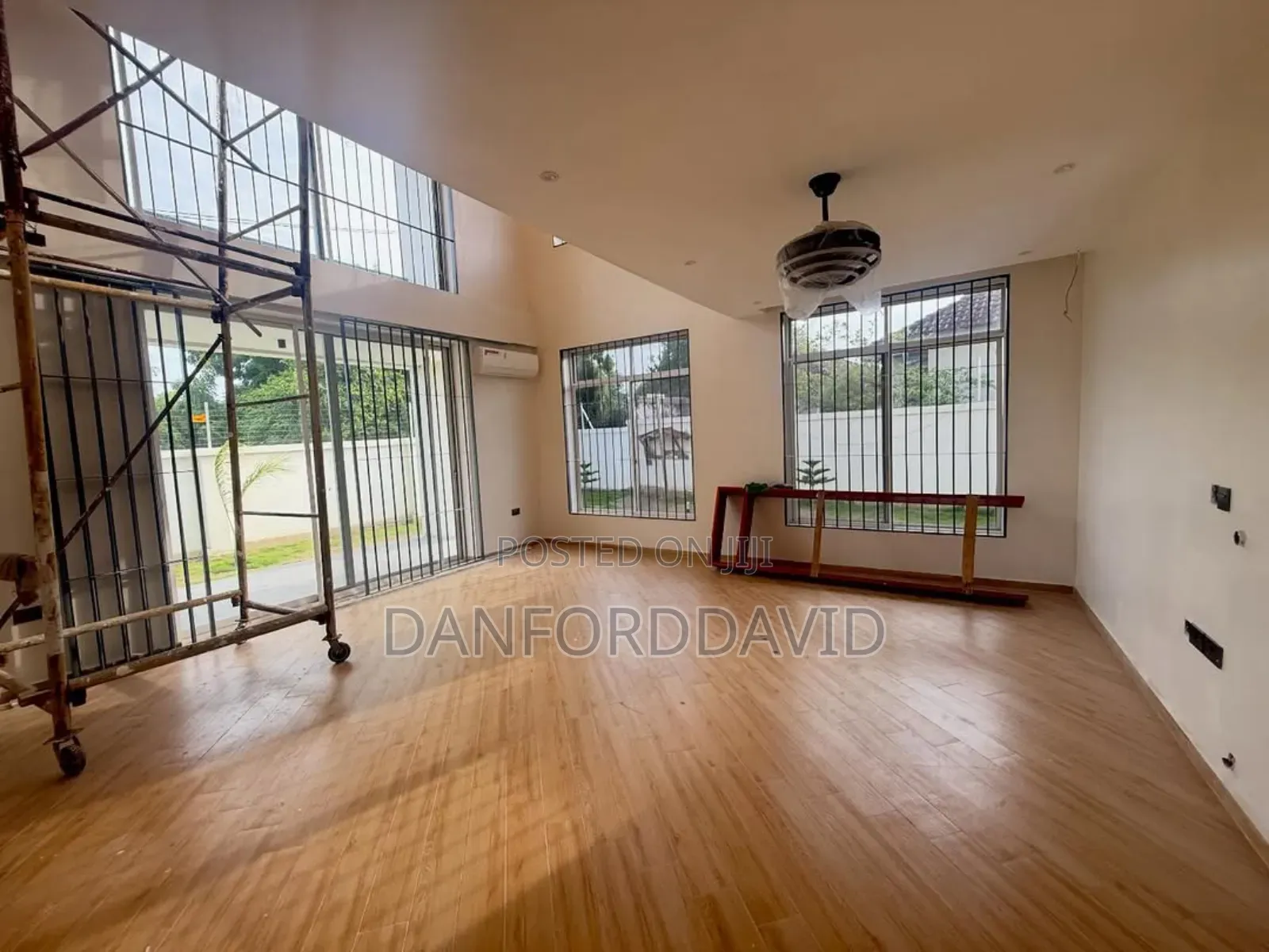 5bdrm House in Kahwa Resl Estate, Mbezi Beach for sale