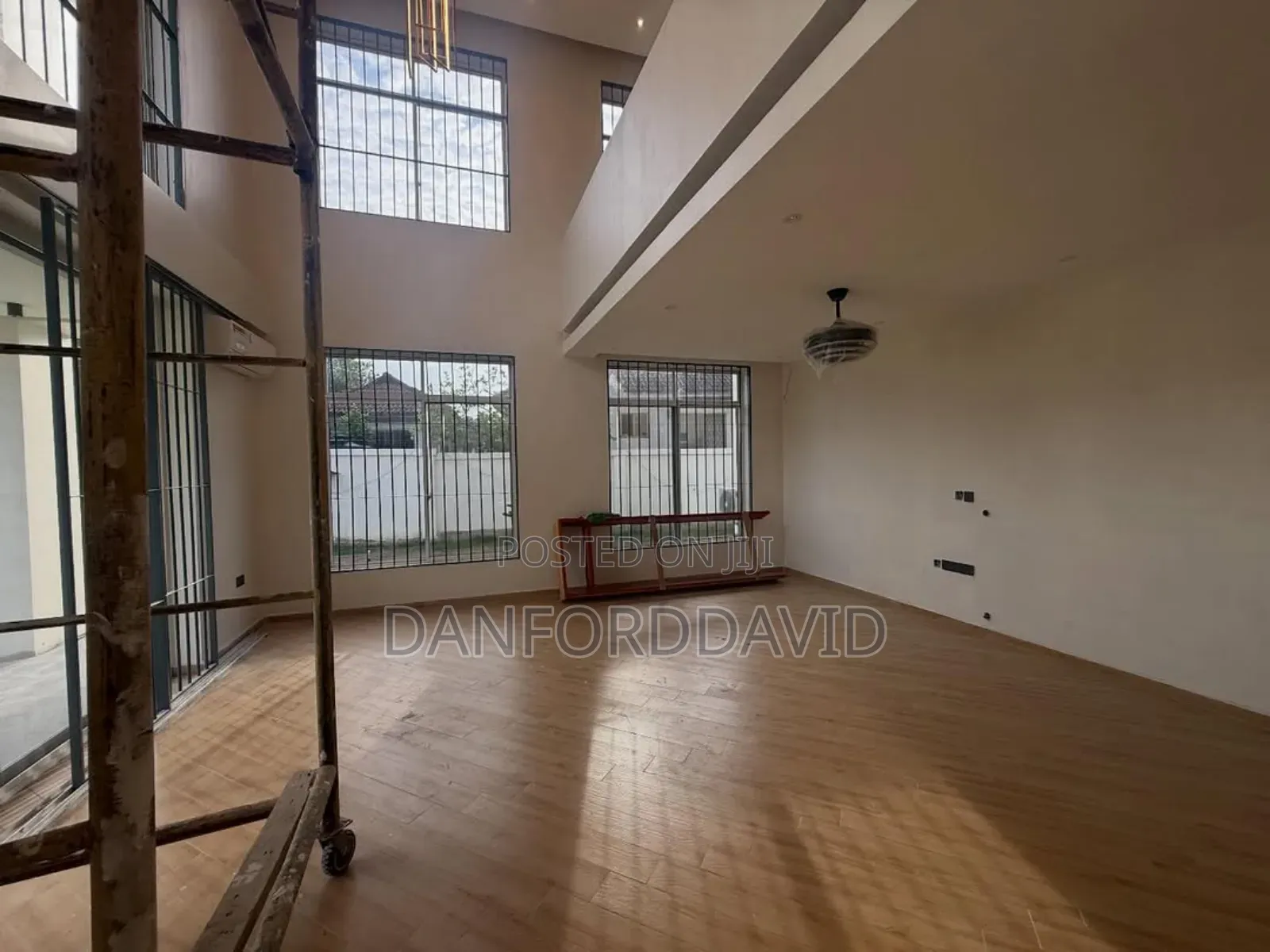 5bdrm House in Kahwa Resl Estate, Mbezi Beach for sale