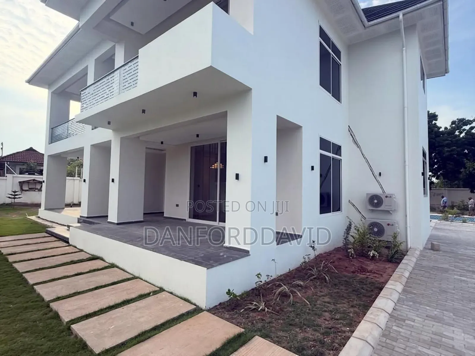 5bdrm House in Kahwa Resl Estate, Mbezi Beach for sale