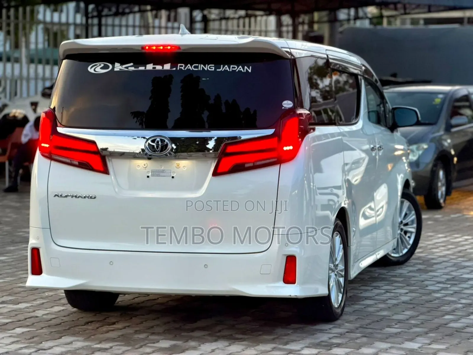 Toyota Alphard 2.5 Petrol AWD 2020 White