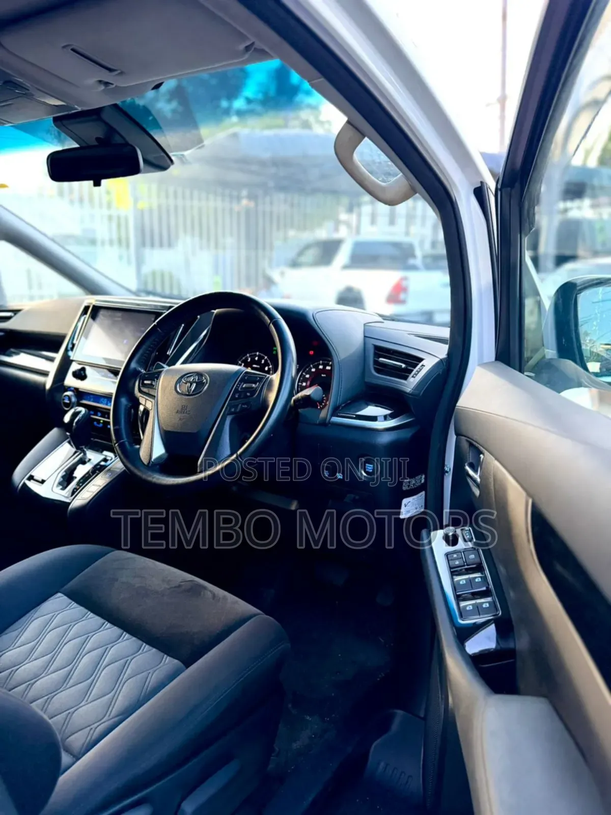 Toyota Alphard 2.5 Petrol AWD 2020 White