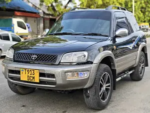 Toyota RAV4 Automatic 2000 Black