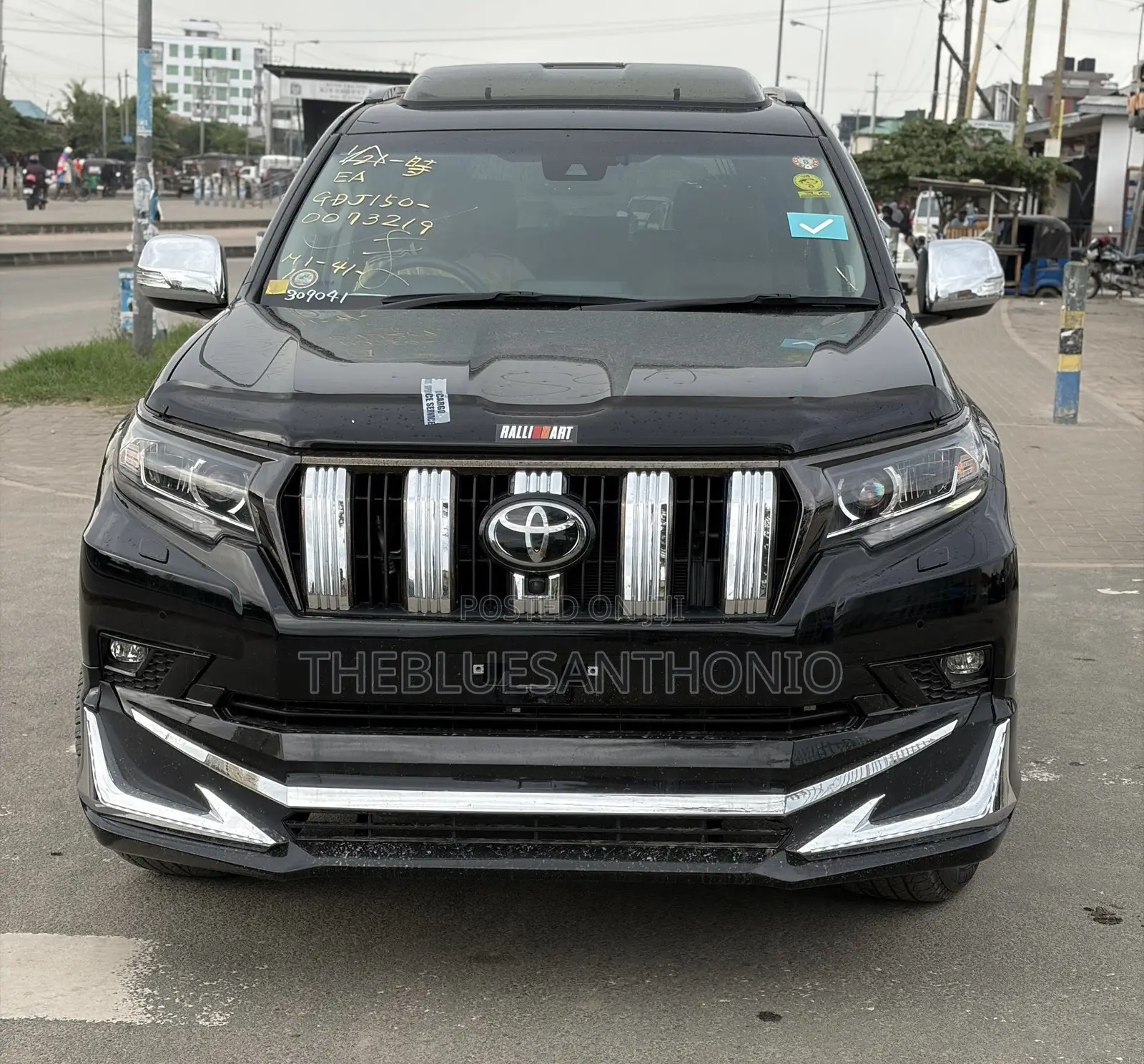 Toyota Land Cruiser Prado 2022 Black
