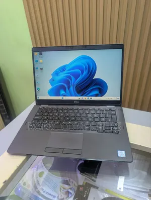 Laptop Dell Latitude 5300 8GB Intel Core i5 SSD 256GB
