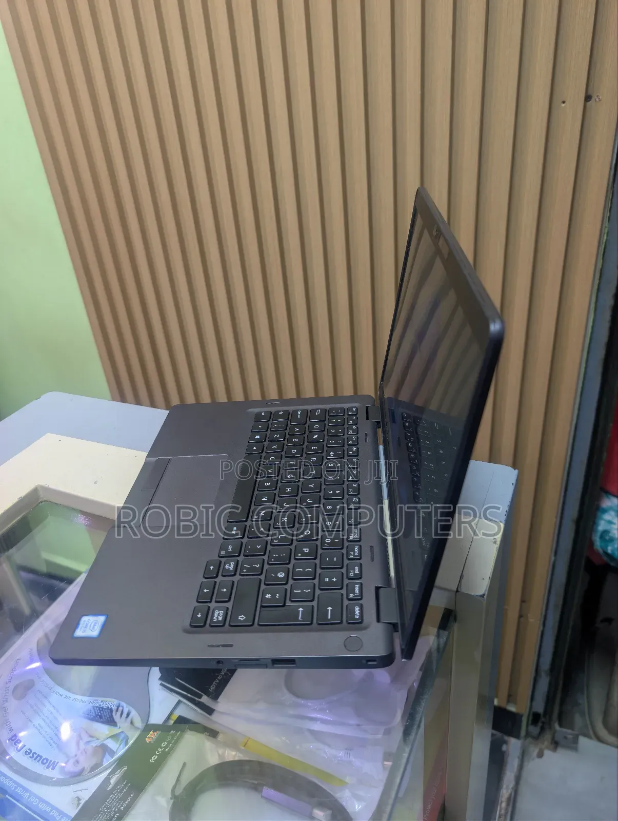 Laptop Dell Latitude 5300 8GB Intel Core i5 SSD 256GB