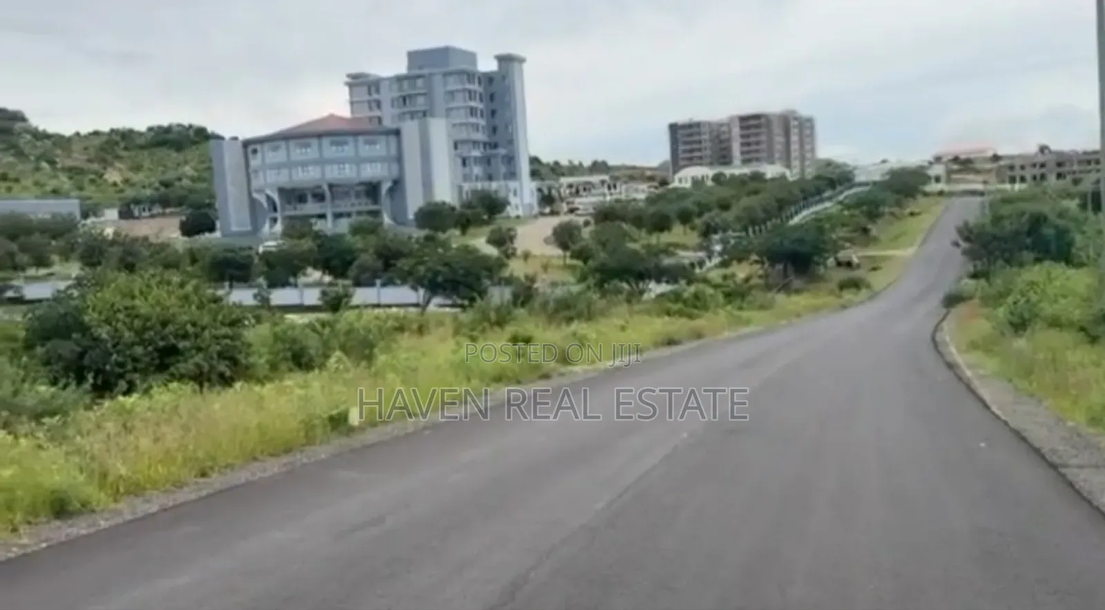 *A Very Prime Commercial Plot Inauzwa Mjini Dodoma*