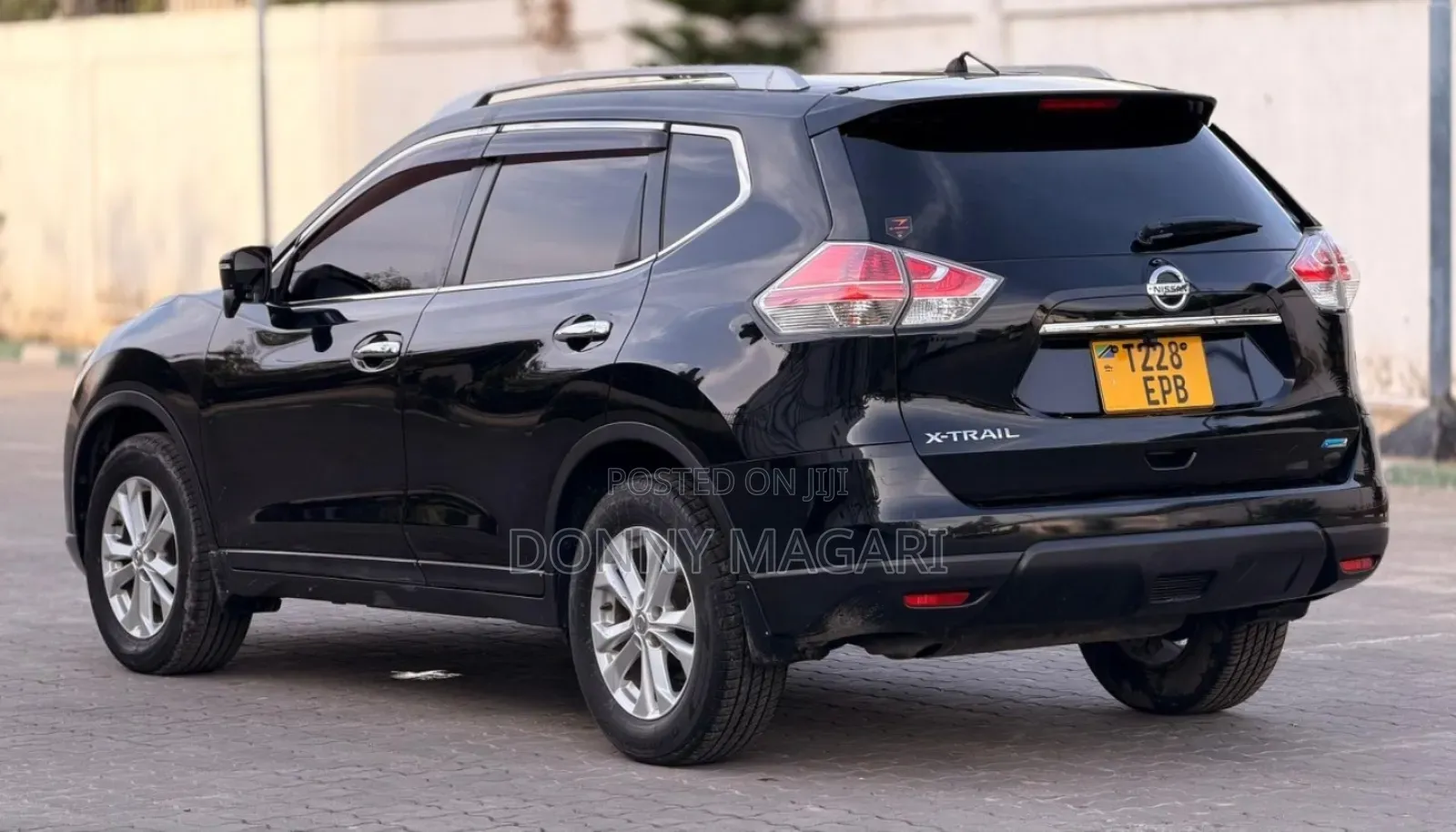 Nissan X-Trail 2.0 Petrol AWD 2014 Black