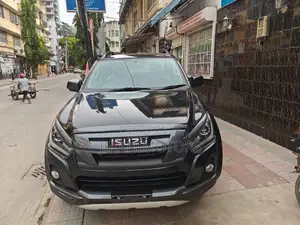 New Isuzu D-MAX 2025 Black