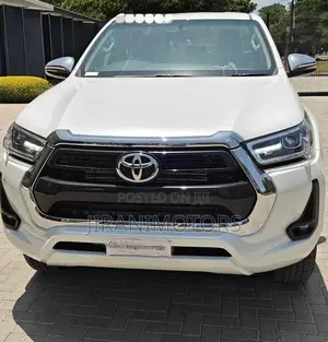 New Toyota Hilux 2025 White