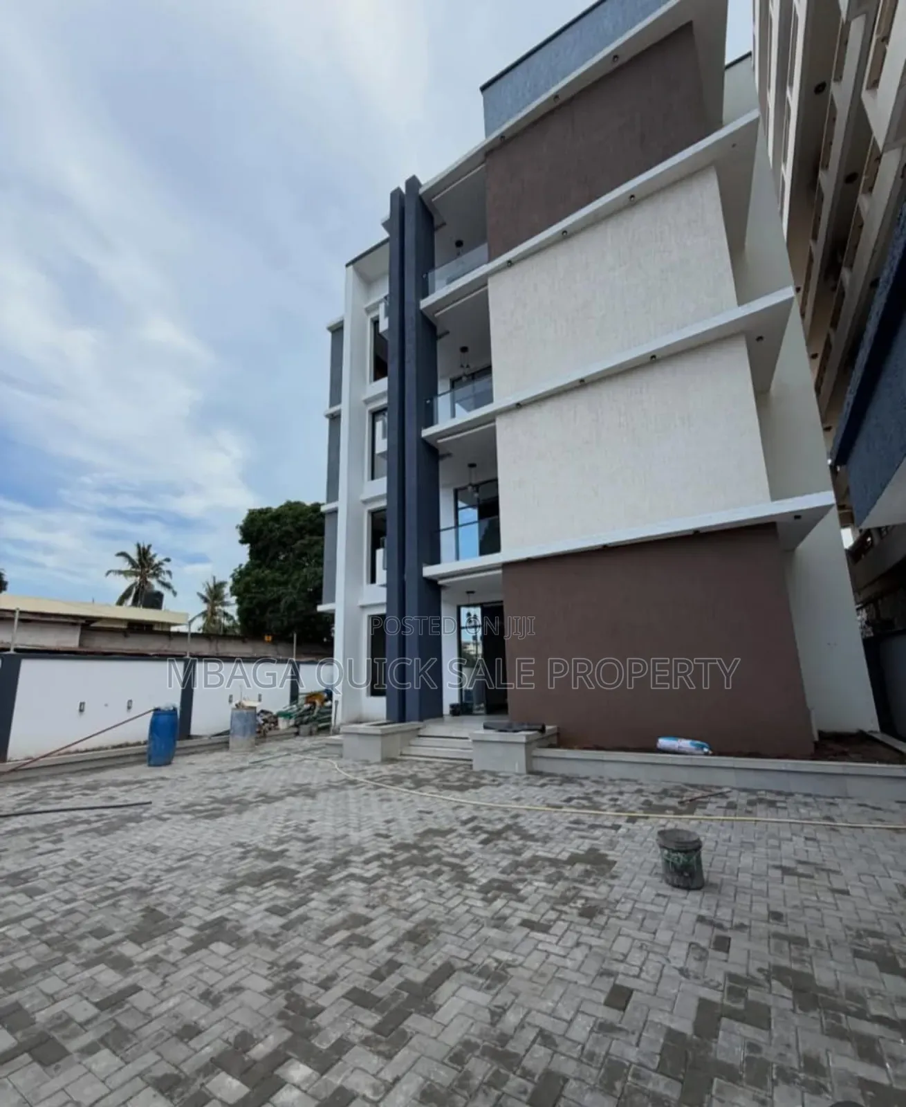 3bdrm Apartment in Kijitonyama for sale