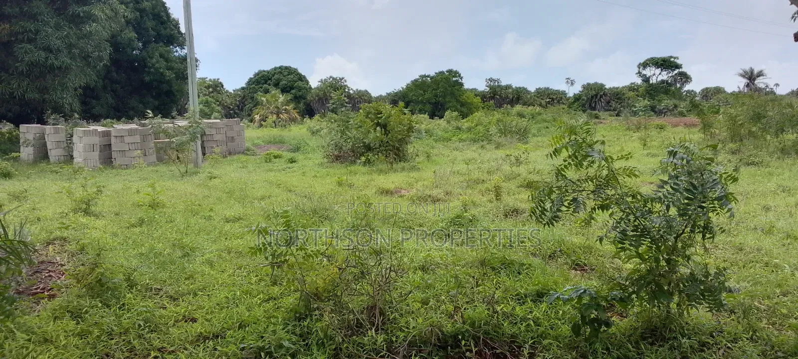 Kiwanja Mbutu Beach Kigamboni