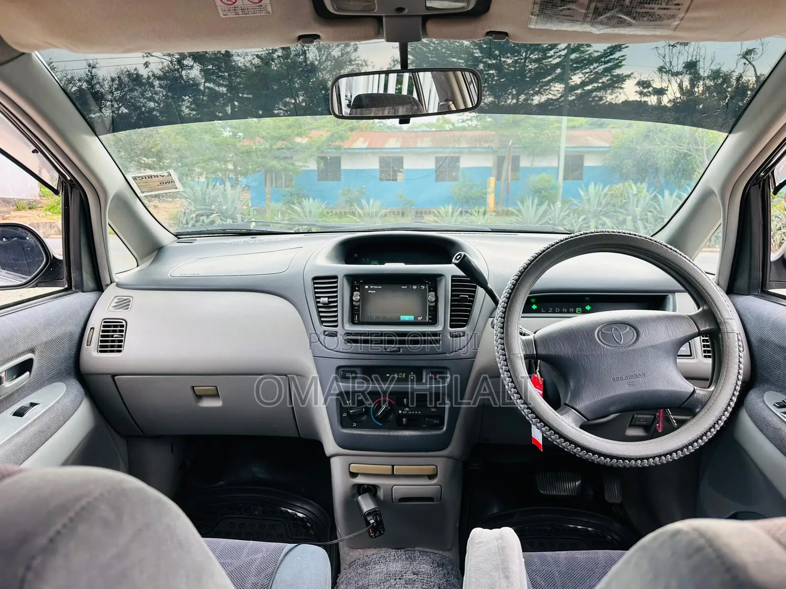 Toyota Nadia 2000 Silver