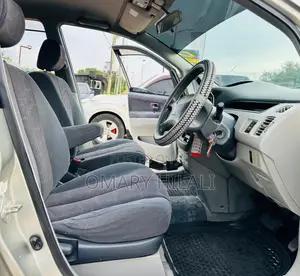 Toyota Nadia 2000 Silver