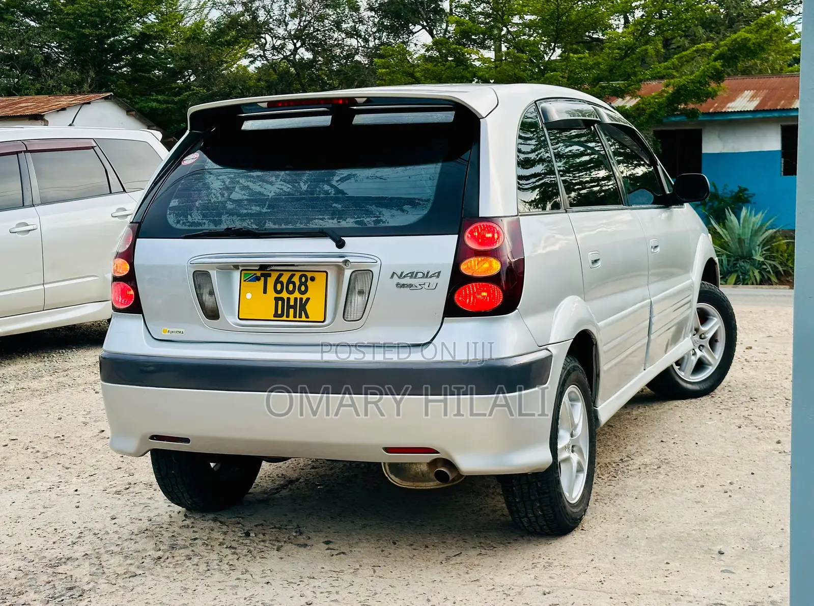 Toyota Nadia 2000 Silver