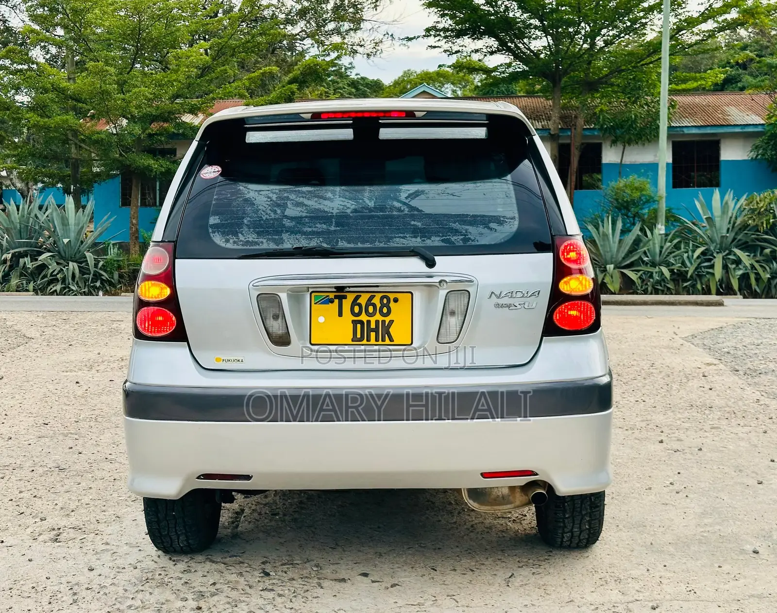 Toyota Nadia 2000 Silver