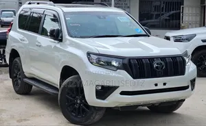 Toyota Land Cruiser Prado 2023 Pearl