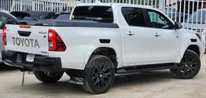 Toyota Hilux 2023 White