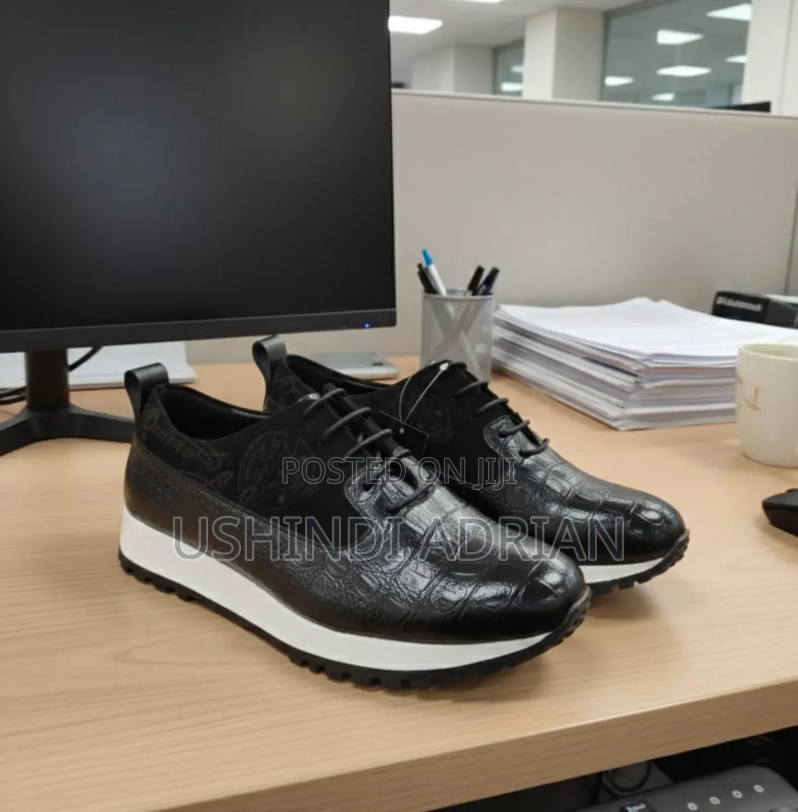 Dior Original Shoes|Ubora Wa Hali Ya Juu Kabisa (Premium Quality)