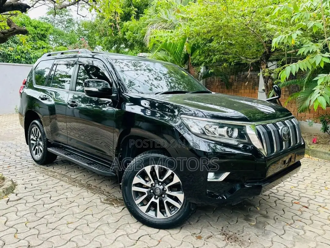 Toyota Land Cruiser Prado 2.8 2019 Black