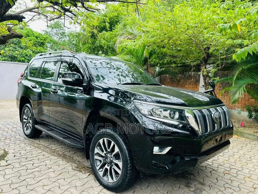 Toyota Land Cruiser Prado 2.8 2019 Black