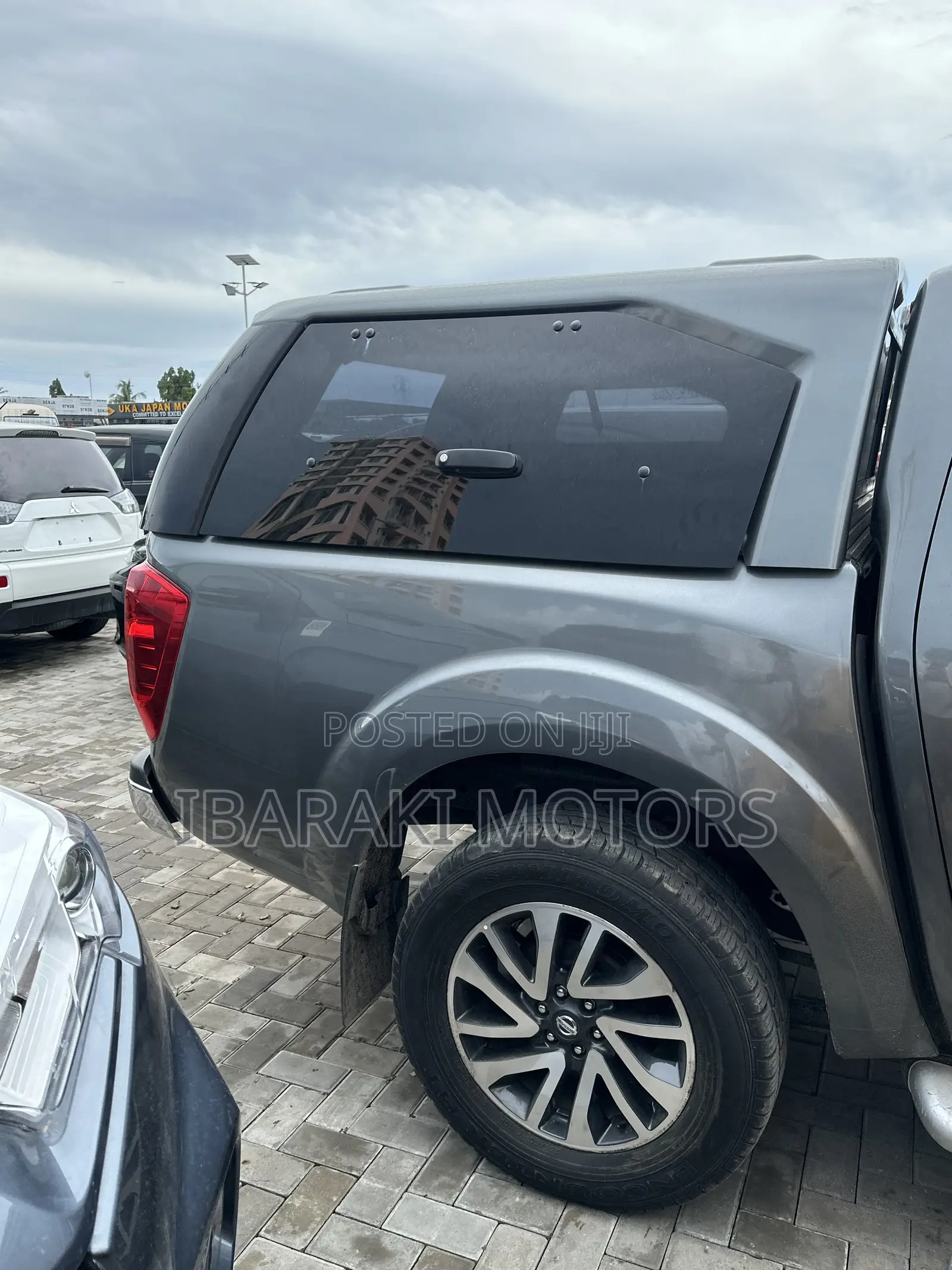 Nissan Navara 2017 Gray