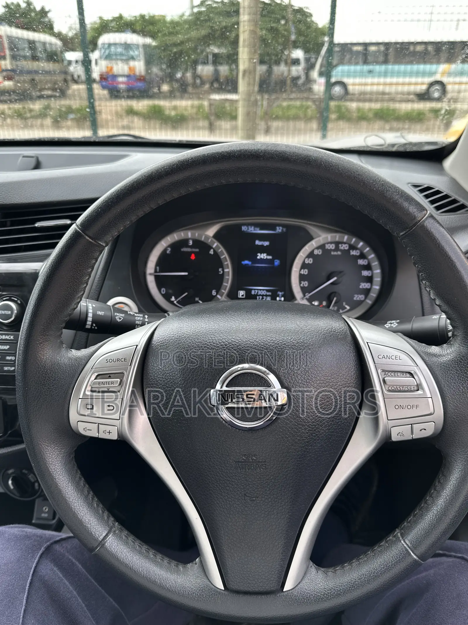 Nissan Navara 2017 Gray