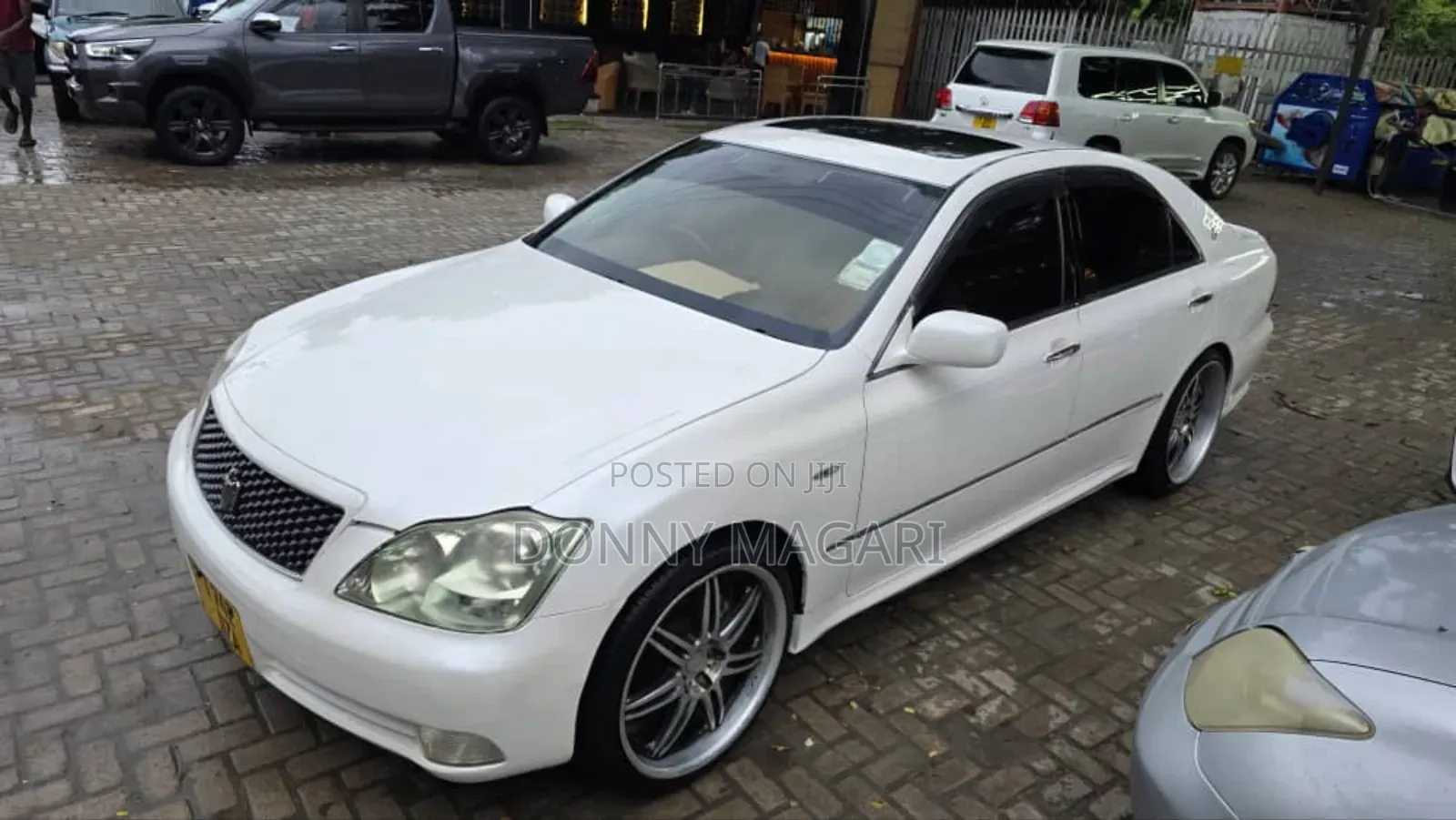 Toyota Crown 2006 White