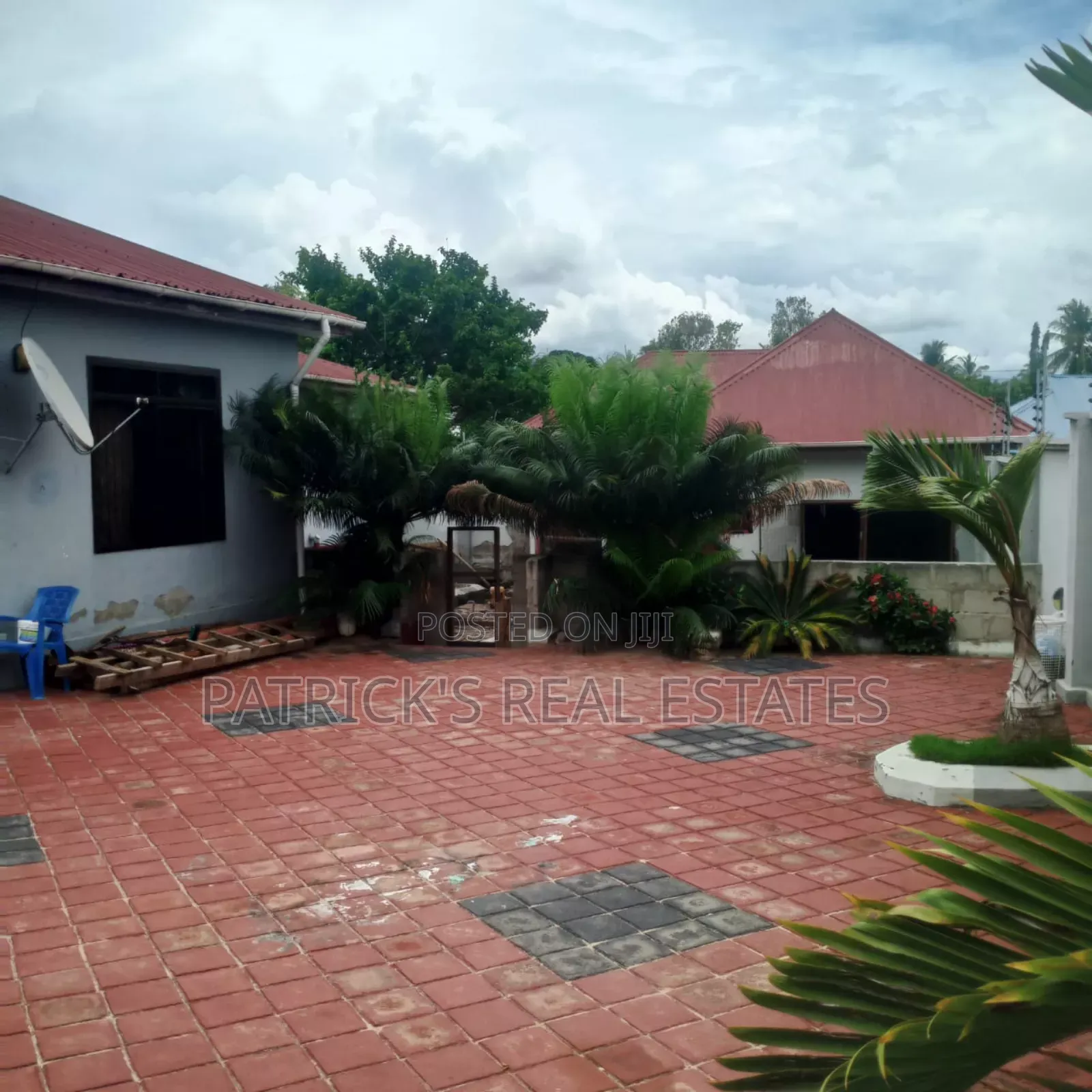 3bdrm House in Patricks Real Estate, Bunju for sale