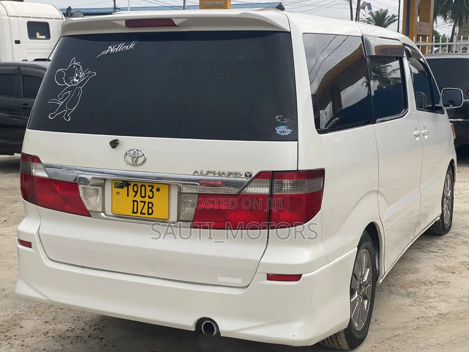 Toyota Alphard 2004 White