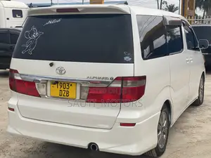 Toyota Alphard 2004 White