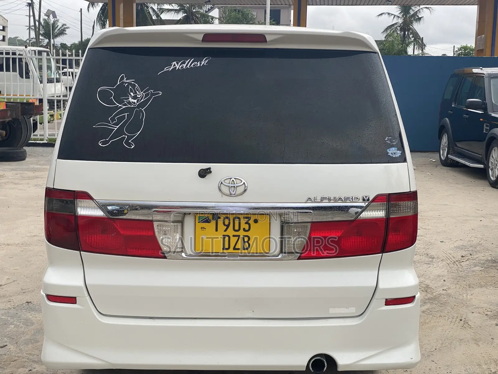 Toyota Alphard 2004 White