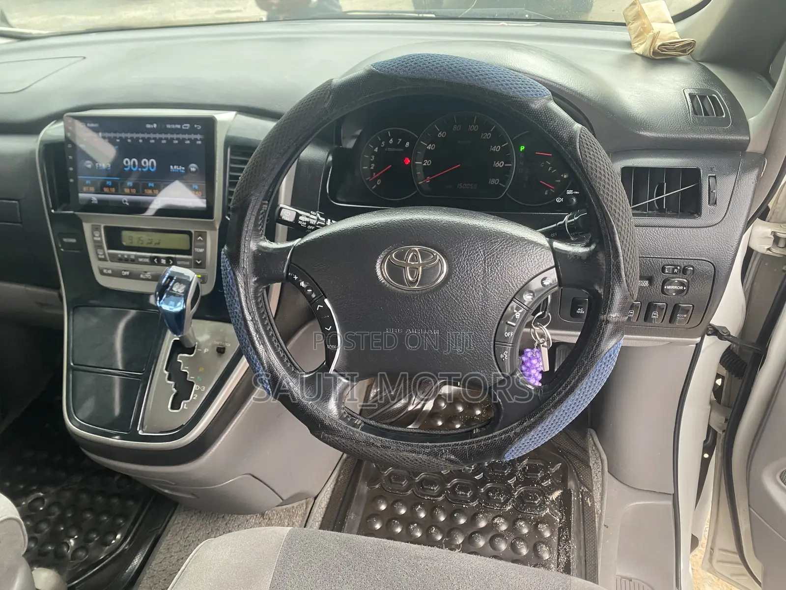 Toyota Alphard 2004 White