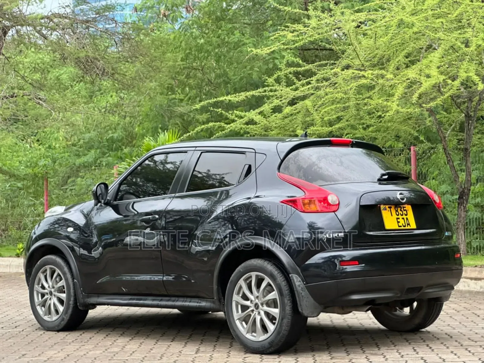 Nissan Juke 2011 Black