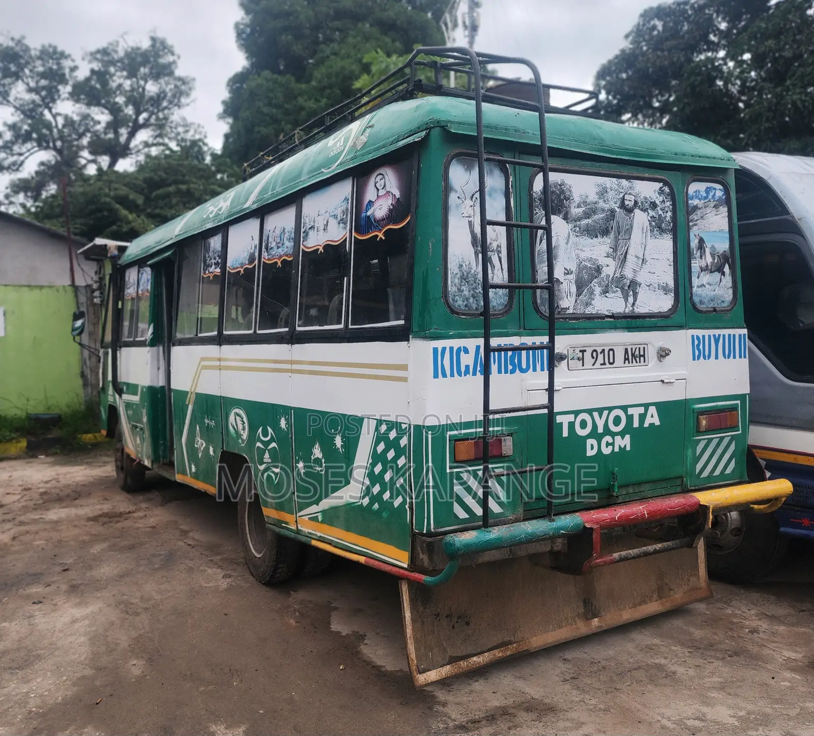 Toyota Coaster 1990 Green