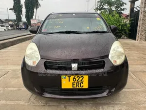 Toyota Passo 2012 Black