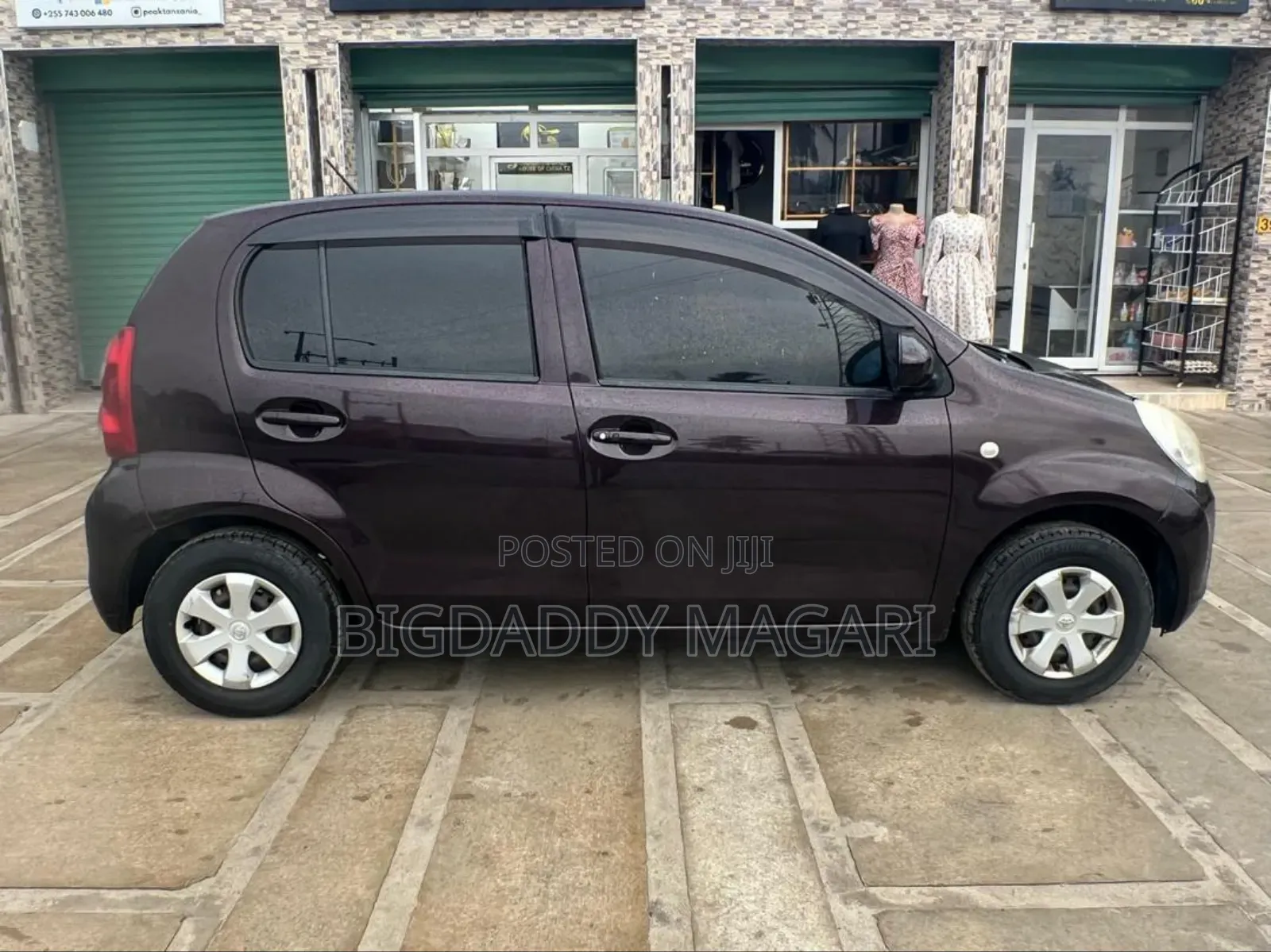 Toyota Passo 2012 Black
