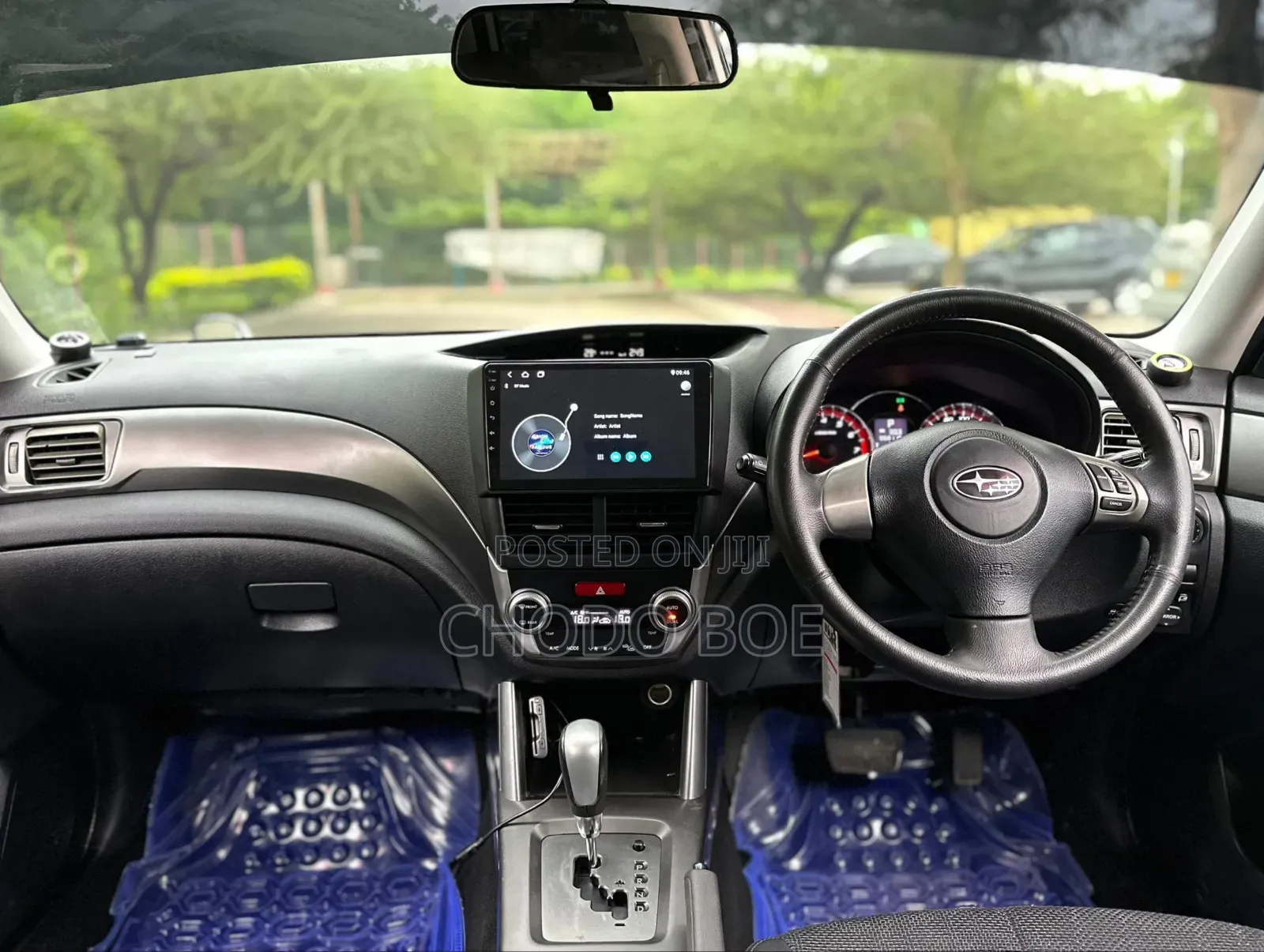 Subaru Forester 2010 Pearl