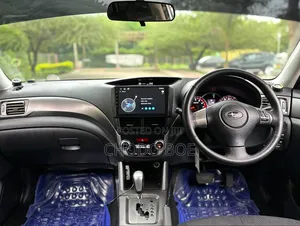 Subaru Forester 2010 Pearl